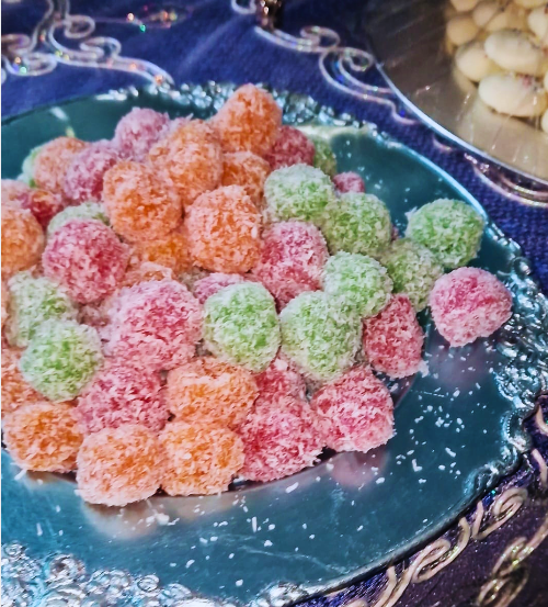 Gekleurde cassaveballen