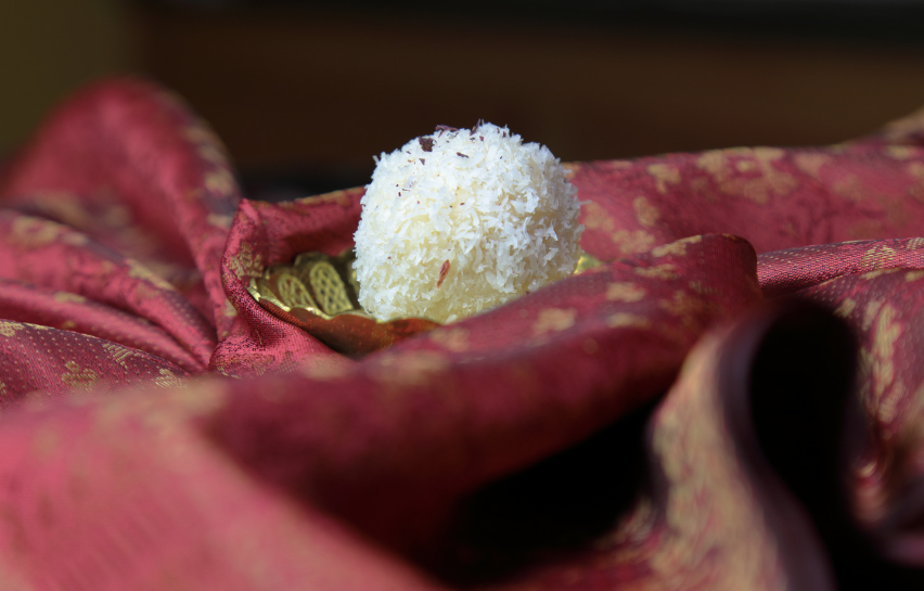 Kokos Laddoo - Stevige zoete ballen